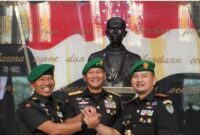 1757914491763-nurul-yakin-pangdam-iii-siliwangi-mayjen-tni-kosasih-dan-danrem-062-tarumanegara-kol-inf-dadi-sutandi-jumat-1292025-1757897149140_169