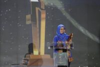 1758648635440-kusufi-esti-ridliani-peraih-adhyaksa-awards-2025-kategori-jaksa-inovatif-dalam-penegakan-hukum-detikcom-1758640430236_43