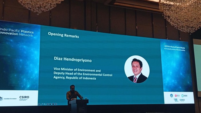 1761629618129-acara-indo-pacific-plastics-innovation-network-di-hotel-the-westin-jl-h-r-rasuna-said-kuningan-jakarta-selasa-28102025-1761625582896_169