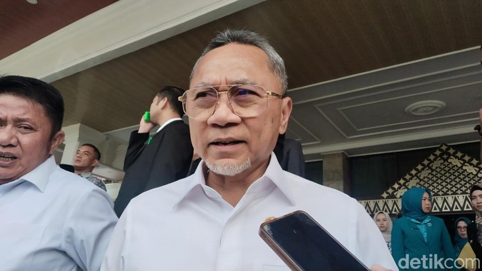 1761651395837-menteri-koordinator-menko-bidang-pangan-zulkifli-hasan-1750048627873_169