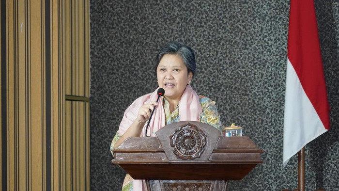 1761759107129-wakil-ketua-mpr-ri-lestari-moerdijat-1761654592023_169