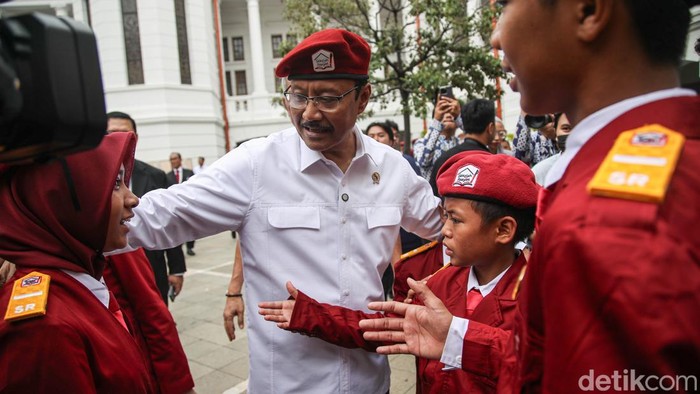 1761910568501-upacara-penuh-makna-hidupkan-kembali-semangat-sumpah-pemuda-1761645237715_169