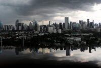 1762407240090-bingkai-sepekan-cuaca-ekstrem-hantui-wilayah-indonesia_169