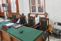 1762407283007-terdakwa-kasus-dugaab-makar-papua-menjalani-sidang-di-pn-makassar-1758603056179_169