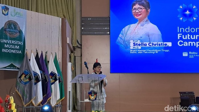1762947239095-wakil-menteri-pendidikan-tinggi-sains-dan-teknologi-diktisaintek-stella-christie-saat-membawakan-materi-di-flc-2025-umi-makass-1762927594630_169
