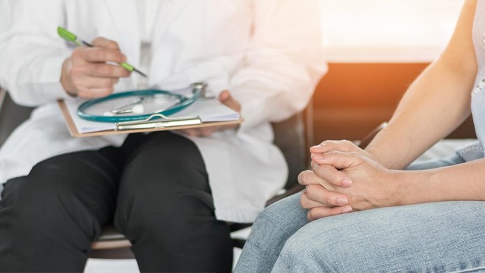 1764155159793-ilustrasi-dokter-dengan-pasien-1744783009967_169