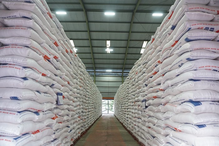 1764263124388-stok-beras-1764253332191