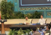 1765883124696-presiden-prabowo-subianto-dan-wapres-gibran-rakabuming-raka-1765882222628_169