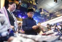 1766401572752-genjot-ekonomi-indonesia-timur-mendes-yandri-lanjutkan-program-tekad-1766380986957