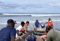 1767330443852-proses-pencarian-pelajar-smkn-5-sarmi-bernama-seldjun-oktaria-yang-dilaporkan-tenggelam-saat-berenang-bersama-teman-temannya-d-1767327105892_169