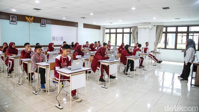 1768194348674-melihat-fasilitas-sekolah-rakyat-terpadu-9-di-banjarbaru-jelang-peresmian-1768127124463_169