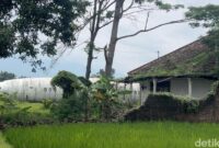 1769144736310-bangkai-pesawat-di-halaman-rumah-warga-mojokerto-1769082062578_169