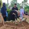1769447155105-suasana-pemakaman-praka-m-kori-yang-tewas-tertimbun-longsor-cisarua-1769442337994_169